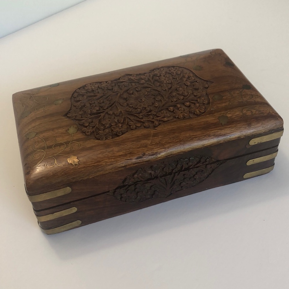 Vintage Wood Carved Boho Trinket Jewelry Box With Brass Inlay